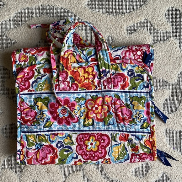 Vera Bradley Handbags - VERA BRADLEY | HOPE GARDEN HANGING TOILETRY BAG
